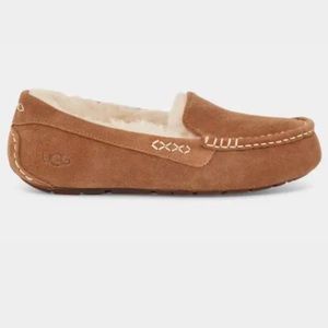 NWT Ugg Ansley slipper